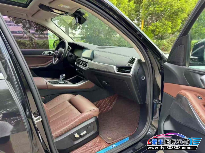 19年宝马X5轿车抵押车出售