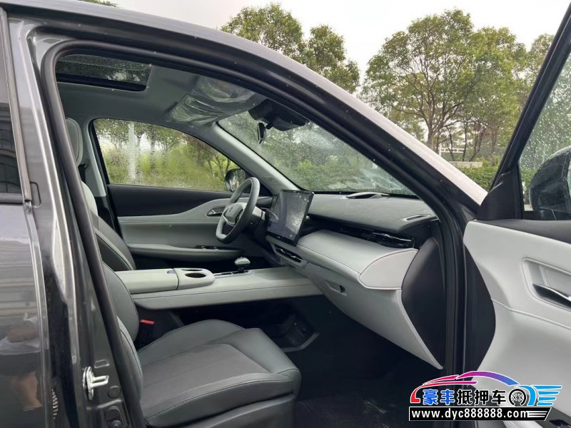 25年长安长安UNI轿车抵押车出售