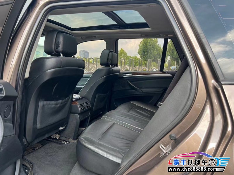 12年宝马X5轿车抵押车出售