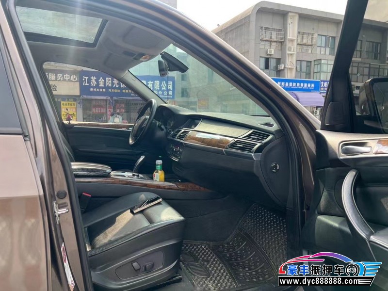 12年宝马X5轿车抵押车出售