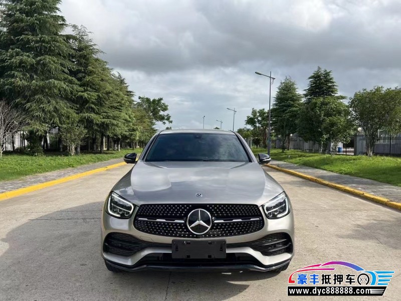 20年奔驰GLC轿车抵押车出售