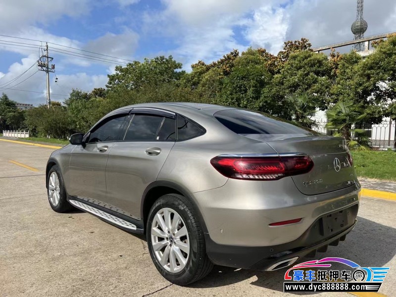 20年奔驰GLC轿车抵押车出售