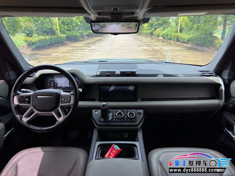 21年路虎卫士轿车抵押车出售