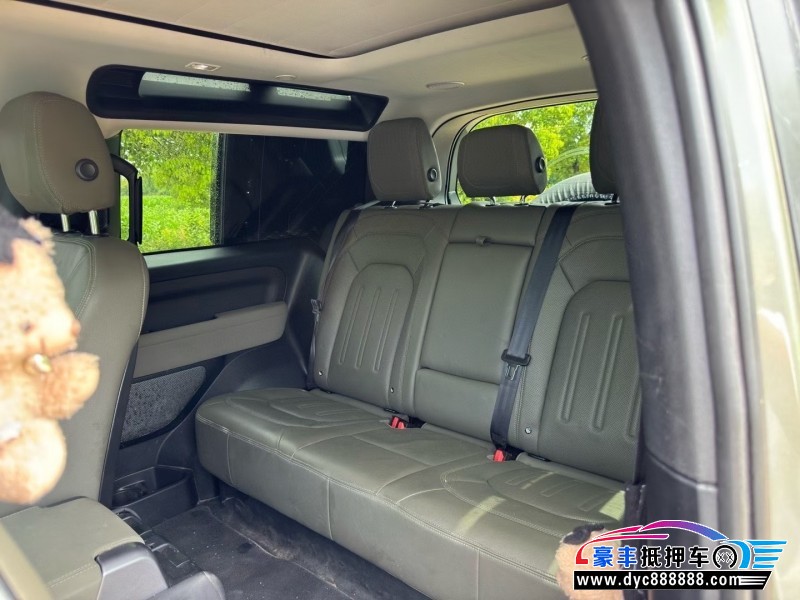 21年路虎卫士轿车抵押车出售