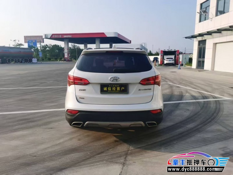 17年现代新胜达轿车抵押车出售