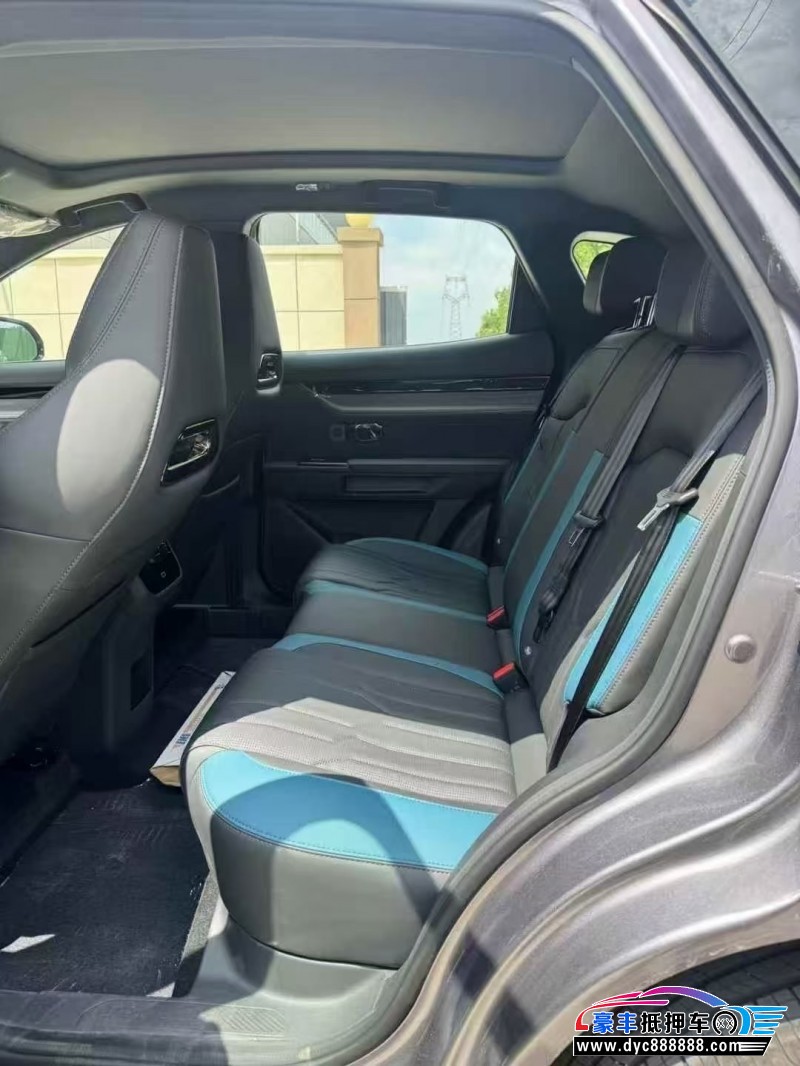 25年捷途山海L6轿车抵押车出售