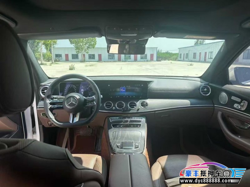 21年奔驰E轿车抵押车出售