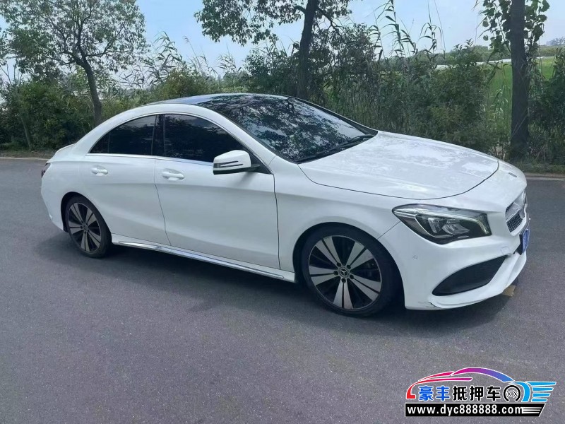 18年奔驰CLA轿车抵押车出售