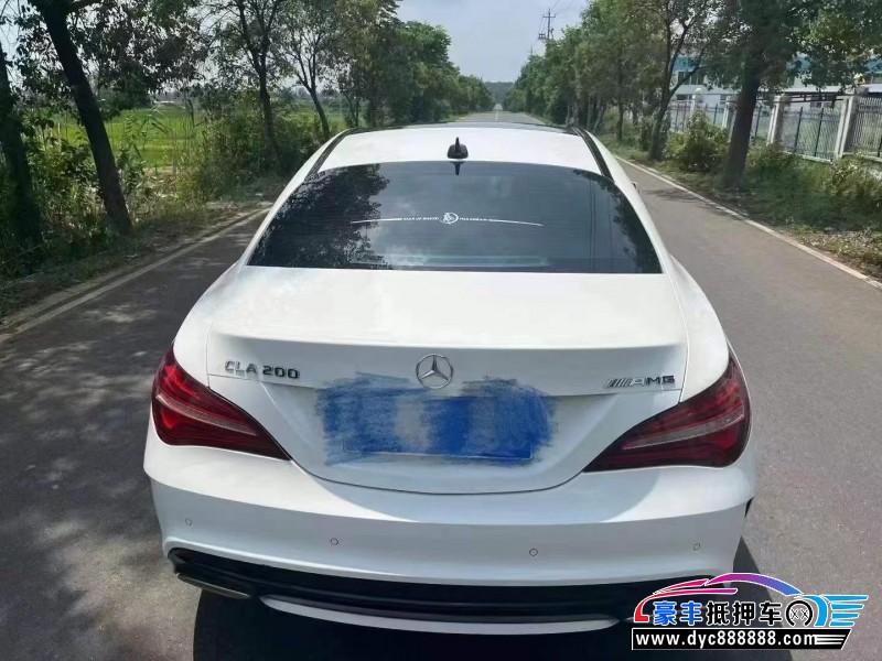 18年奔驰CLA轿车抵押车出售