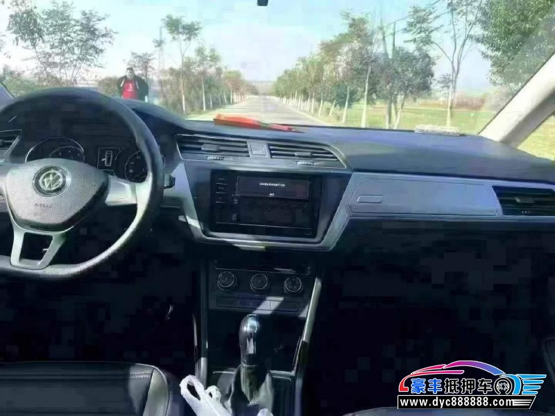 21年大众途安轿车抵押车出售