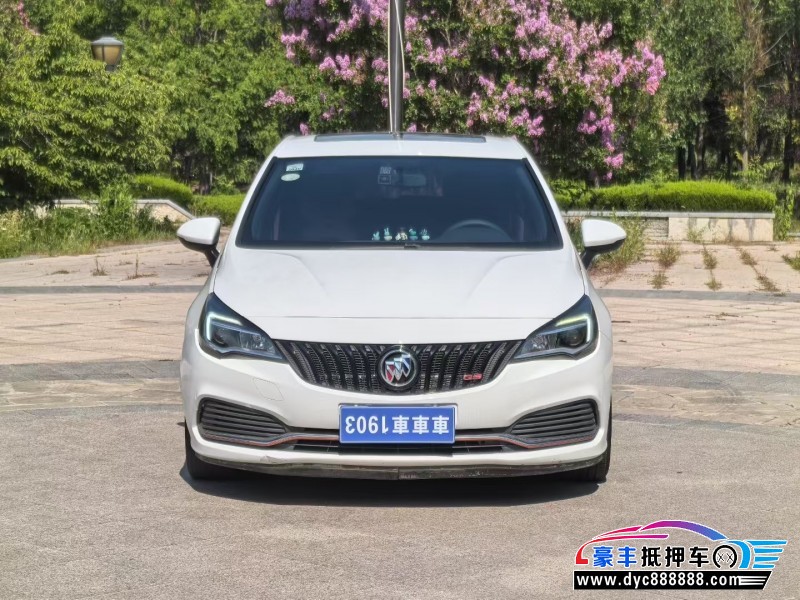 18年别克威朗轿车抵押车出售