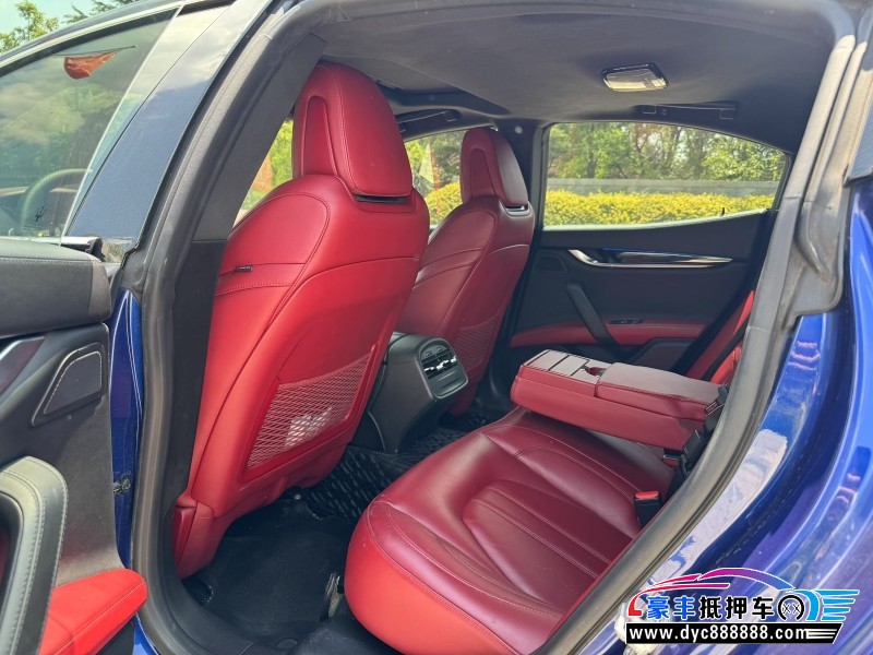 17年玛莎拉蒂Ghibli轿车抵押车出售