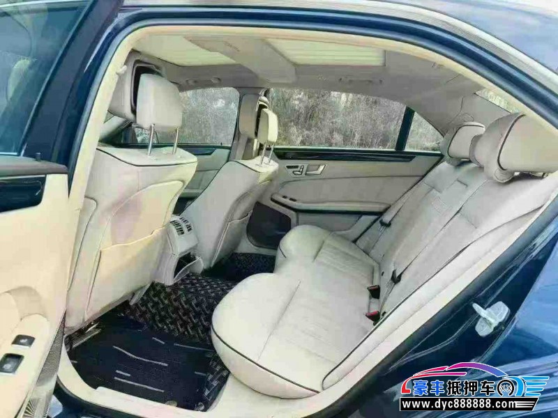 16年奔驰E轿车抵押车出售