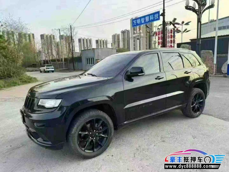 16年Jeep大切诺基轿车抵押车出售