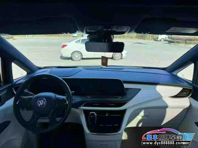 20年别克艾维亚轿车抵押车出售