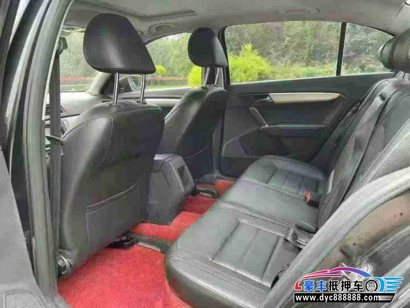 14年大众朗逸轿车抵押车出售