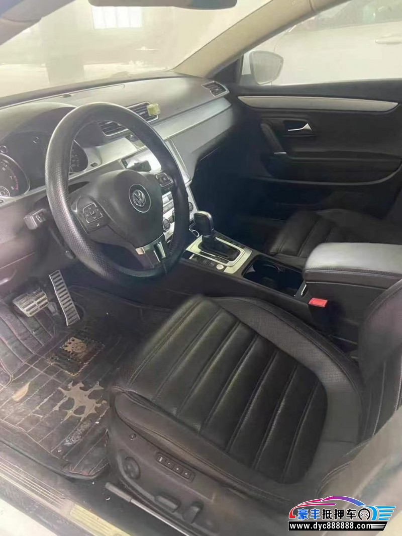 17年大众CC轿车抵押车出售