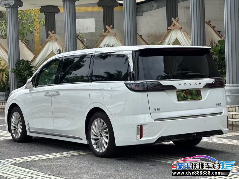 24年岚图梦想家轿车抵押车出售