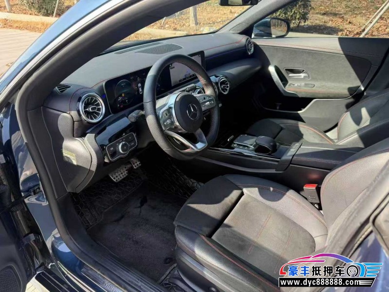 20年奔驰CLA轿车抵押车出售