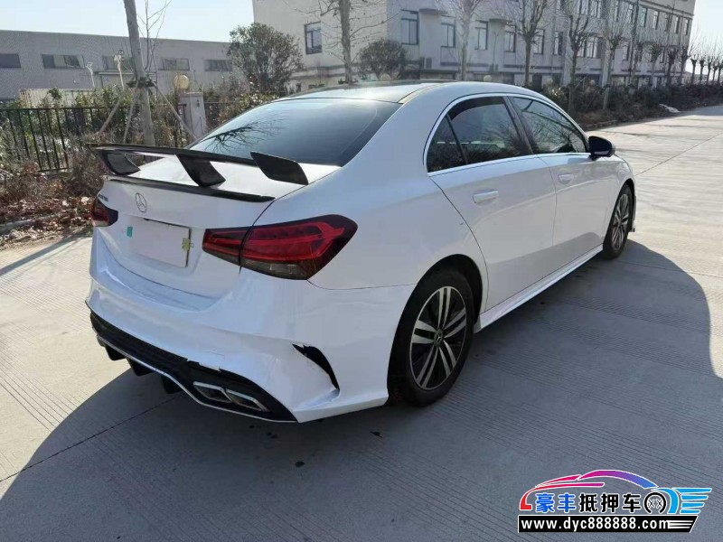 20年奥迪A8L轿车抵押车出售