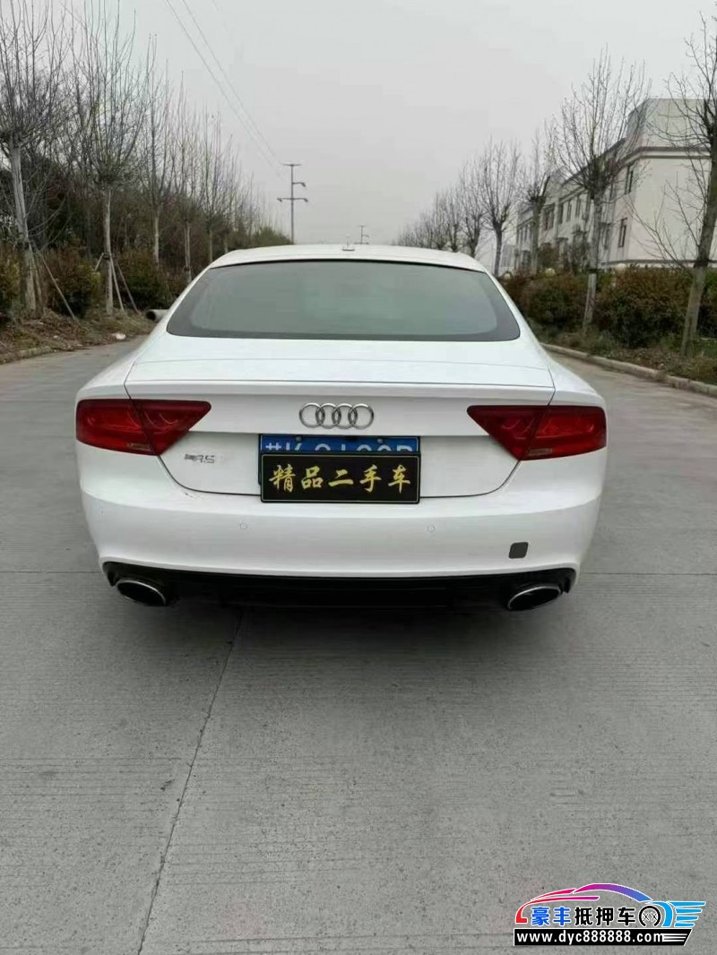 13年奥迪A7轿车抵押车出售
