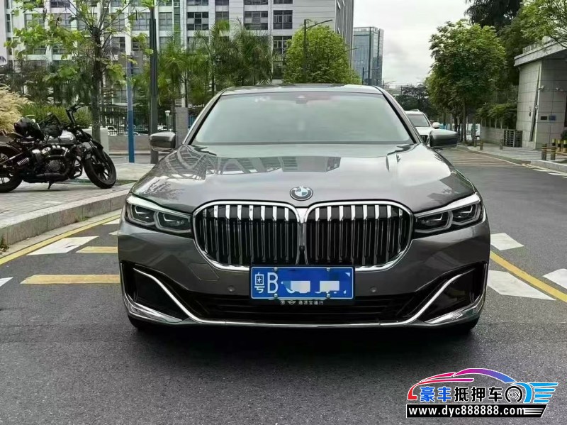 21年宝马7系轿车抵押车出售
