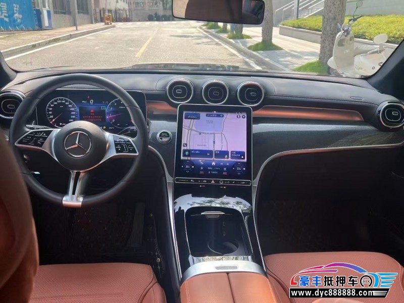 23年奔驰GLC轿车抵押车出售