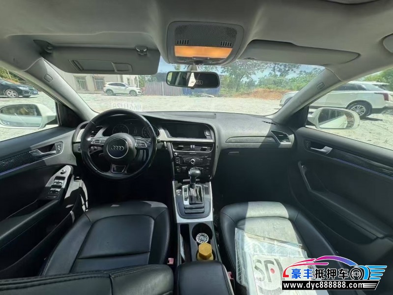 13年奥迪A4L轿车抵押车出售