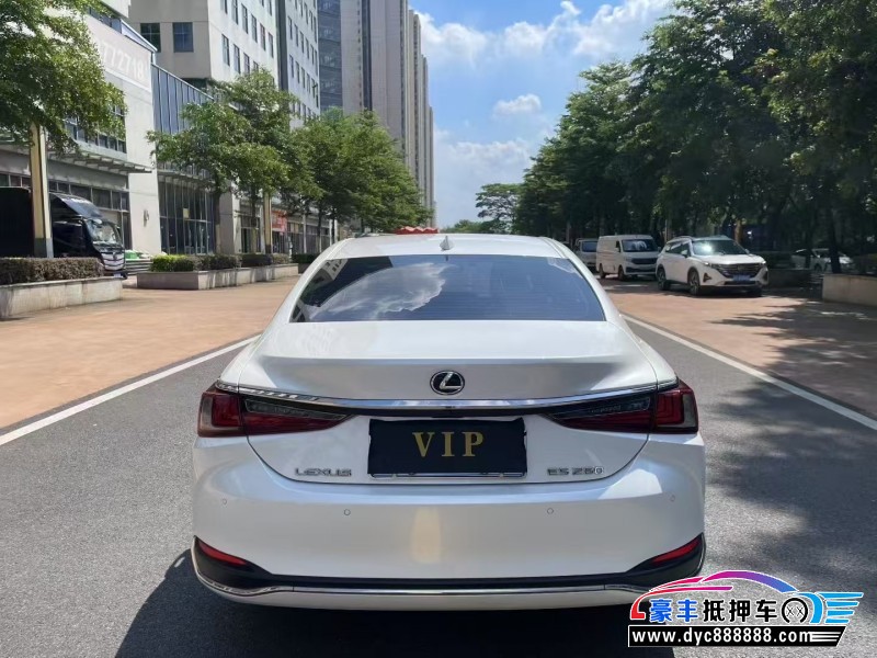 21年雷克萨斯ES轿车抵押车出售