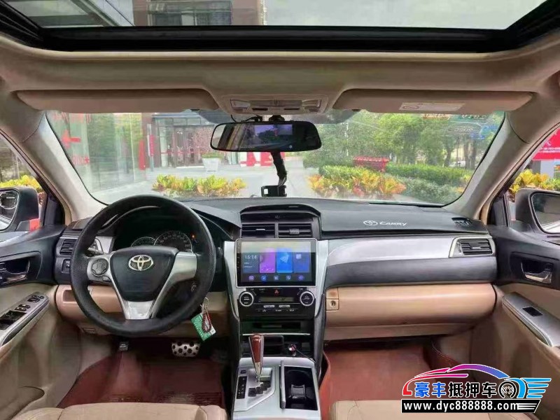 13年丰田凯美瑞轿车抵押车出售