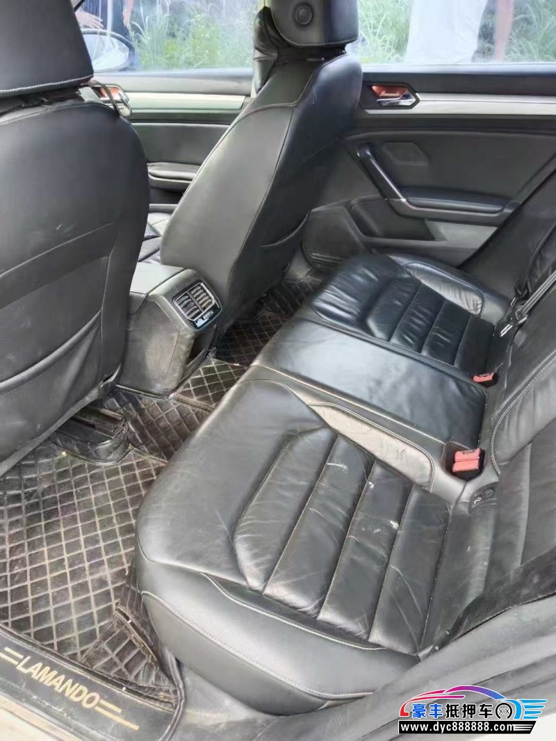 16年大众凌渡轿车抵押车出售