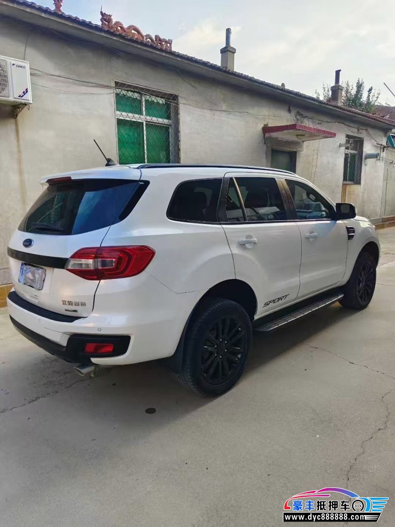 22年福特撼路者轿车抵押车出售