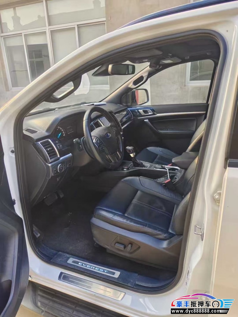 22年福特撼路者轿车抵押车出售