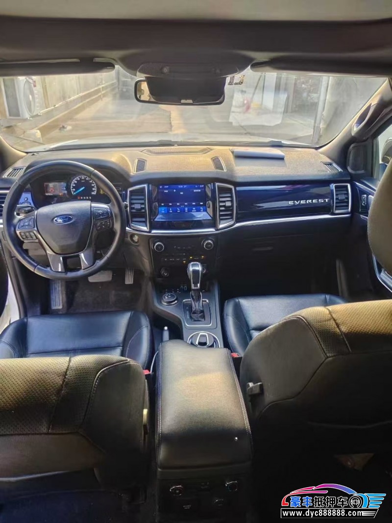 22年福特撼路者轿车抵押车出售