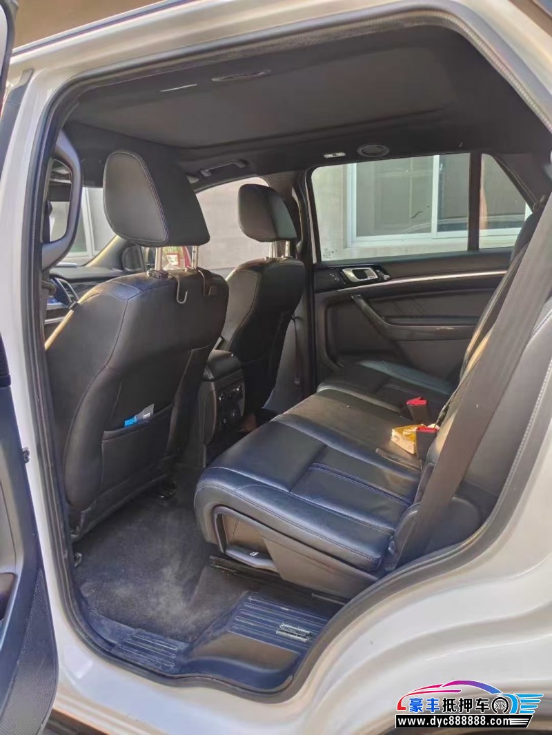 22年福特撼路者轿车抵押车出售