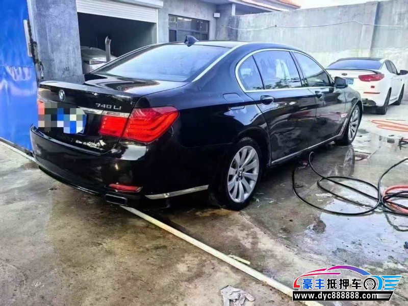 12年宝马7系轿车抵押车出售