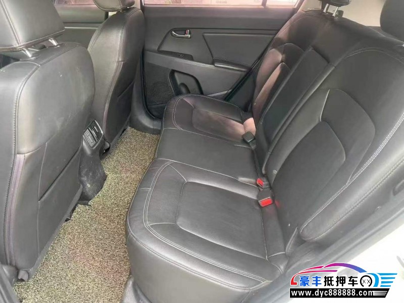 15年起亚智跑轿车抵押车出售