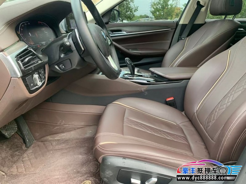 22年宝马5系轿车抵押车出售