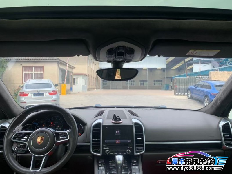 18年保时捷卡宴轿车抵押车出售