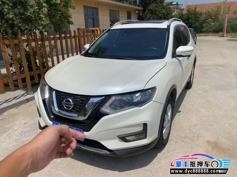 抵押车出售19年日产奇骏轿车