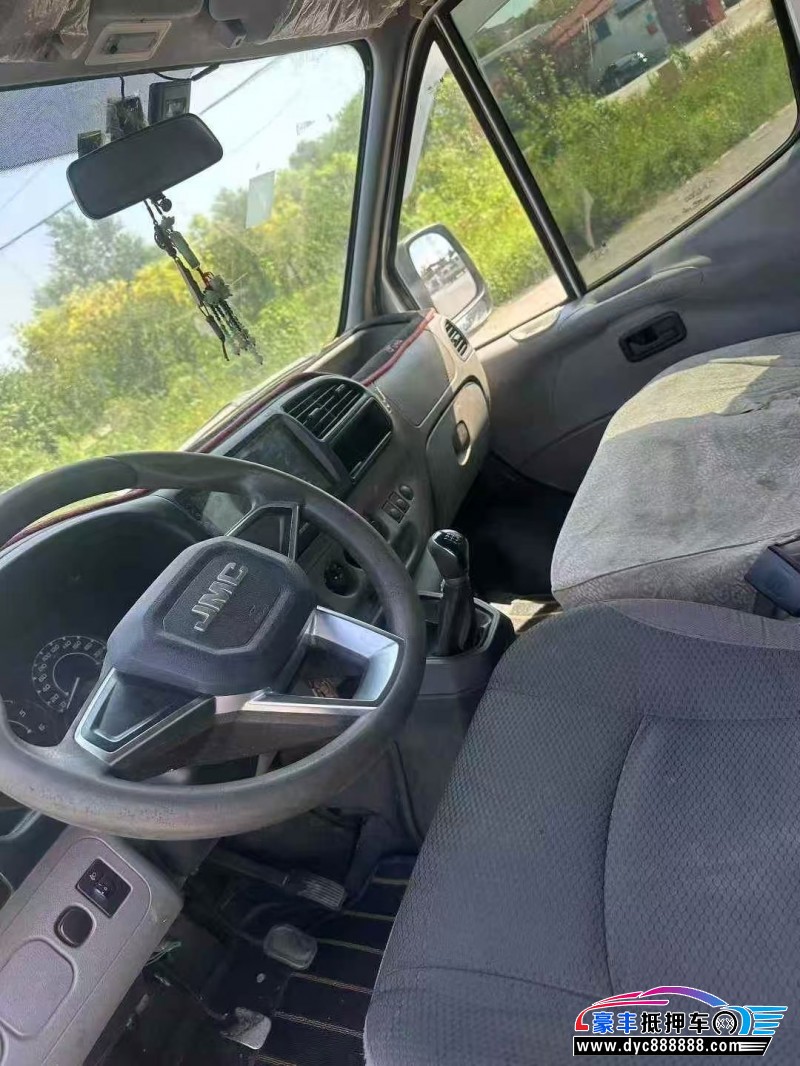 18年江铃特顺轿车抵押车出售