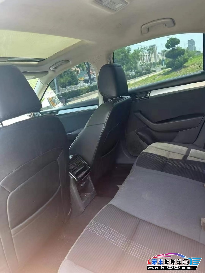 22年斯柯达速派轿车抵押车出售