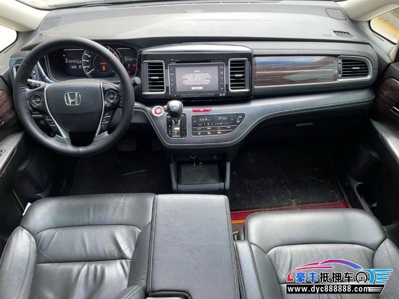 17年本田艾力绅轿车抵押车出售