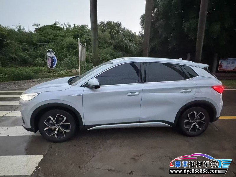 23年比亚迪元轿车抵押车出售