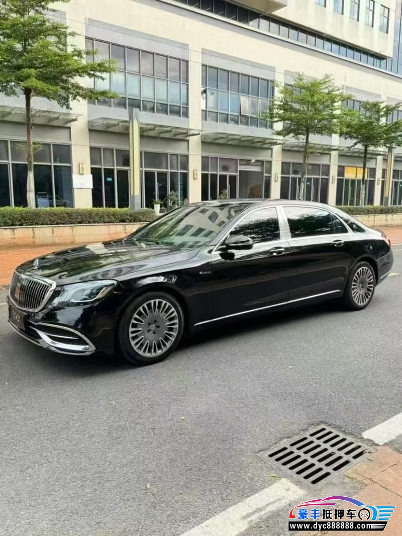 17年奔驰迈巴赫S级轿车抵押车出售