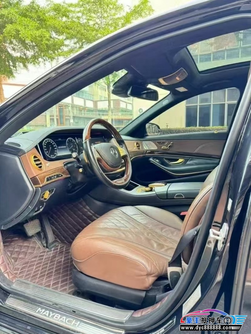 17年奔驰迈巴赫S级轿车抵押车出售