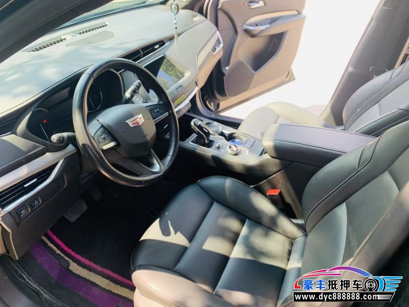 20年凯迪拉克XT4轿车抵押车出售