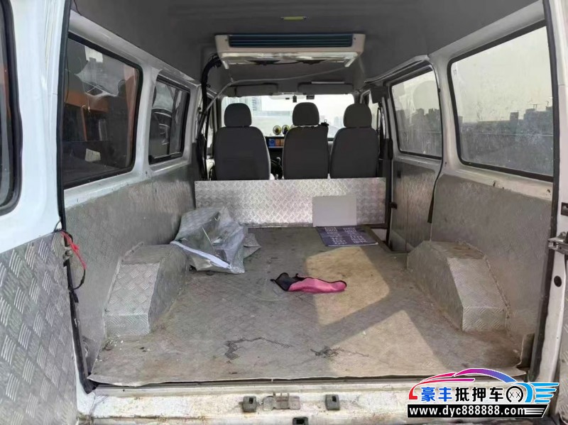 20年江铃特顺轿车抵押车出售