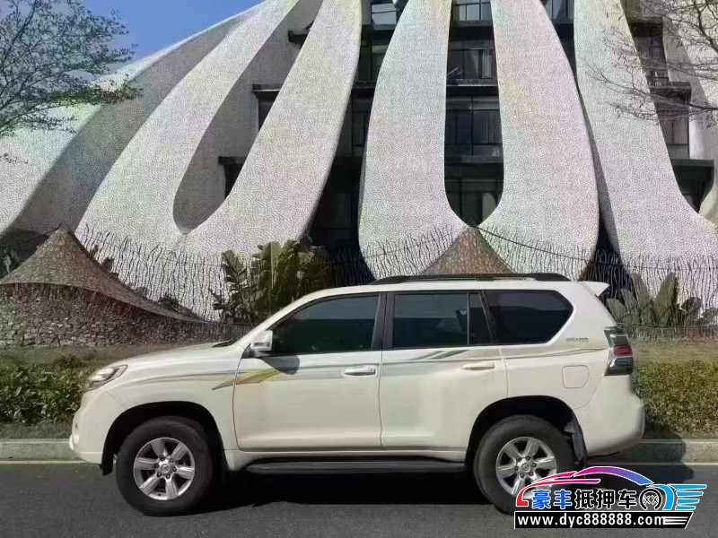 17年丰田普拉多（霸道）轿车抵押车出售