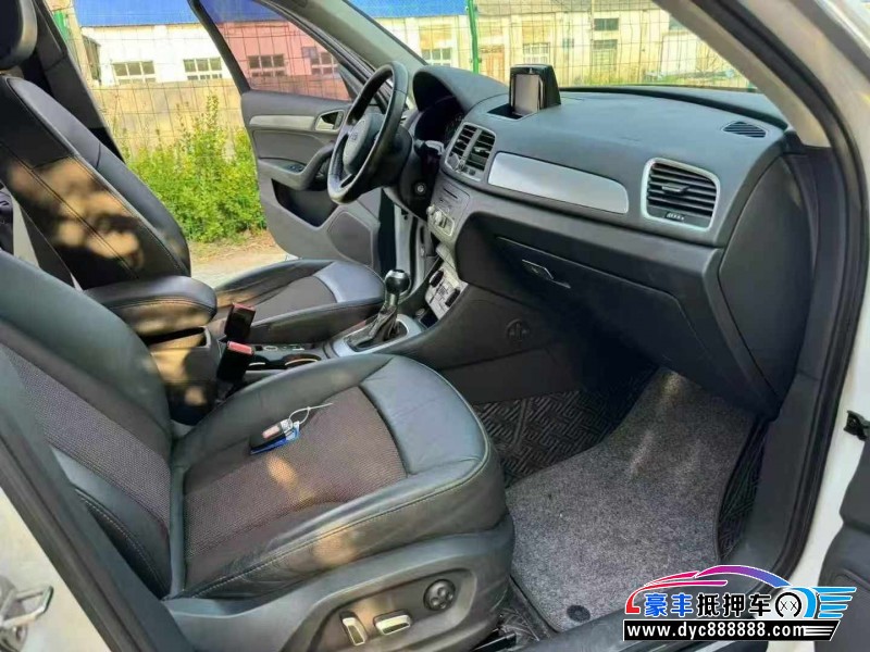 17年奥迪Q3轿车抵押车出售